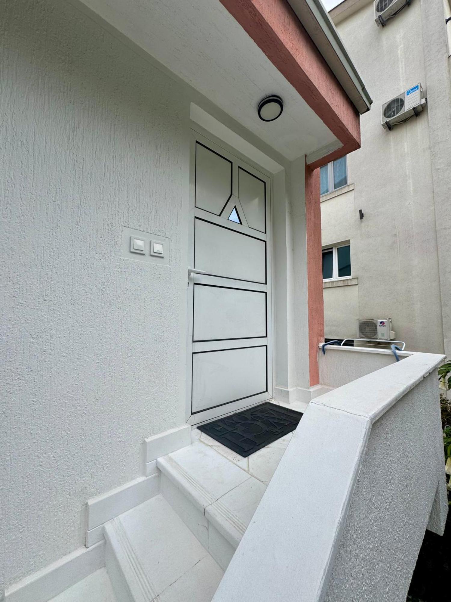 Your Sea Nest Apartment *